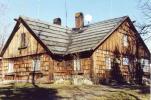 Schronisko na Dębowcu 686 m n.p.m. z ul. Skalna 90